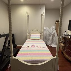 Twin Bed Canopy Or Four Poster 