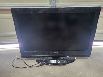 32 in Hitachi Flat screen TV retro gaming
