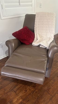 Basset Electric Power Recliner