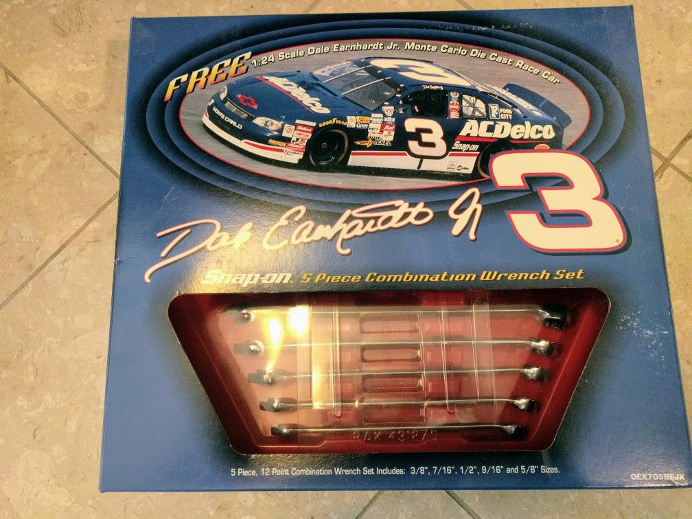 Nascar Earnhardt Sr. & Jr. die-cast collection