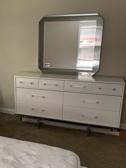 White Lacquer Dresser with Acrylic Handles and Mirror