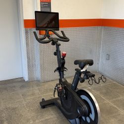 Echelon Connect EX-4s+ Smart Exercise Bike with Touchscreen – Preowned 