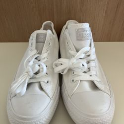 Converse White Size 9 (men)