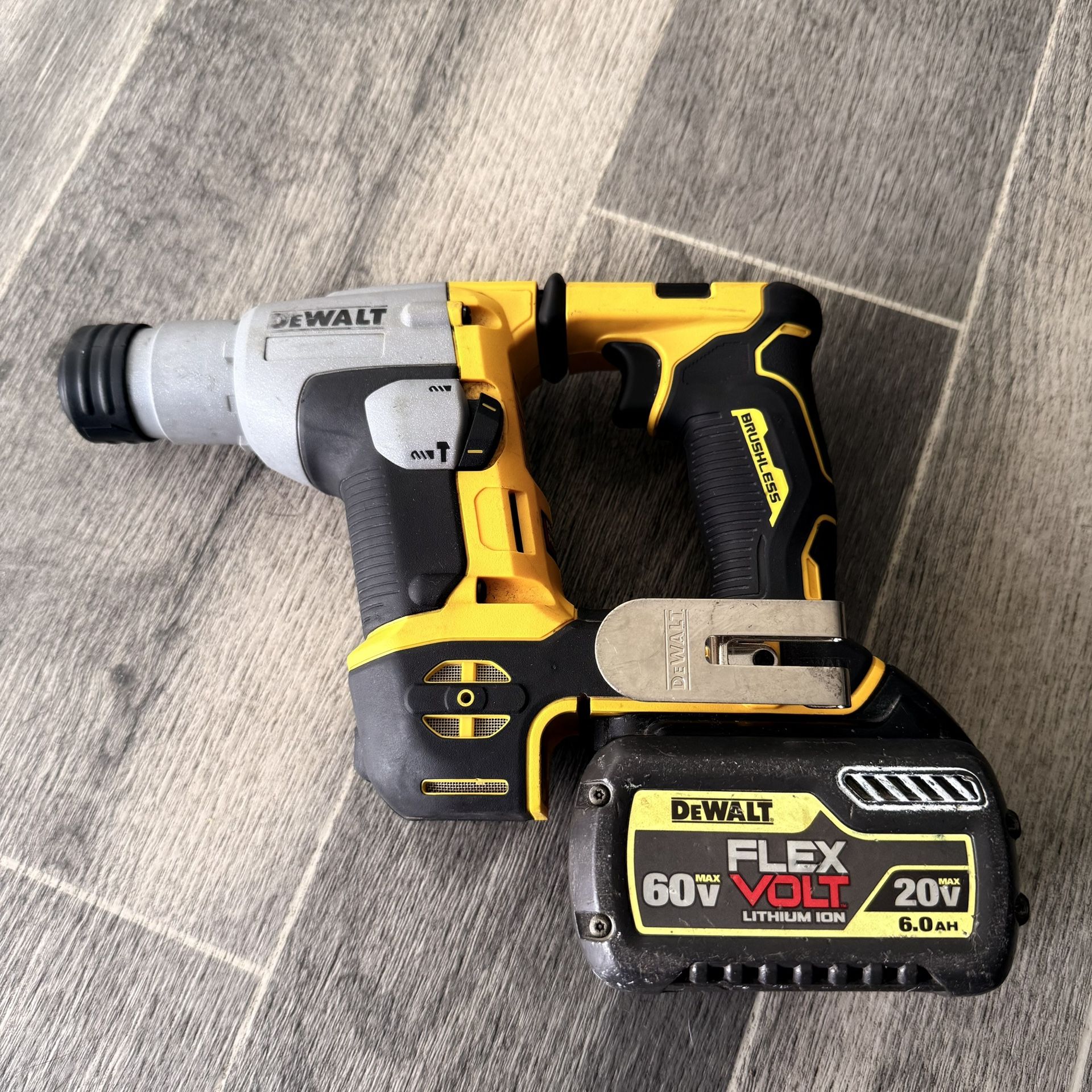Atomic 20v HAMMERDRILL / 6.0 Battery