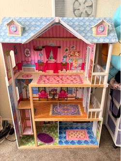Doll house