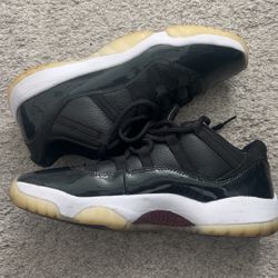 Jordan 11 Retro Low 72-10