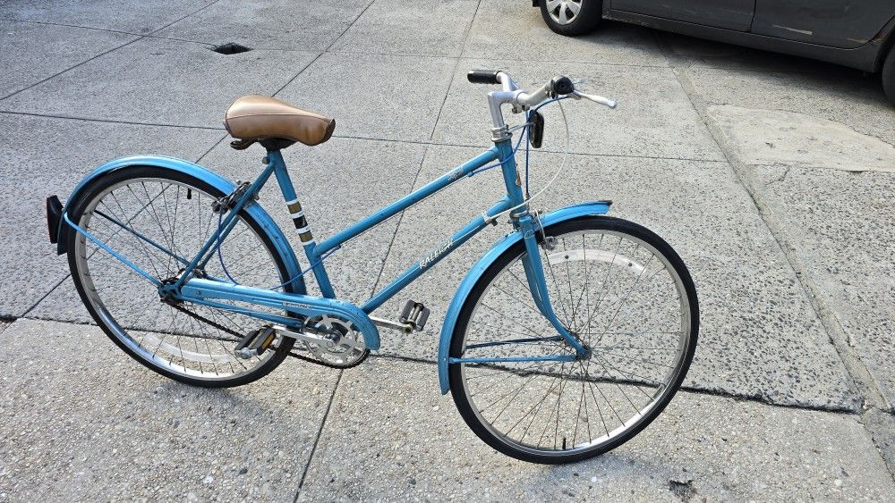 Raleigh 3-speed Road Bike....