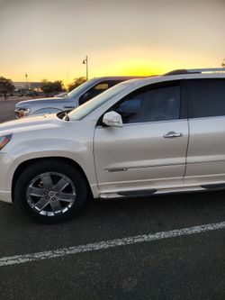 2014 GMC Acadia Denali
