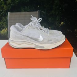 Nike Journey Run Women’s 9