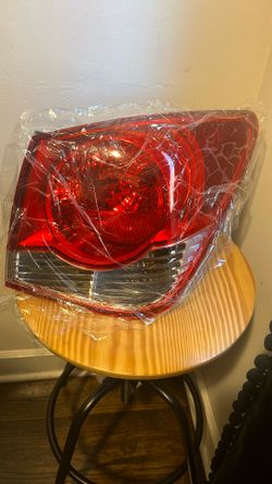 2011-2015 Chevrolet Cruze Passenger Side Tail Light