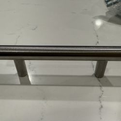 Drawer / Cabinet Pulls