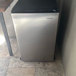 Nissan’s Mini Fridge