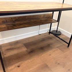 Wood Desk Great Condition 