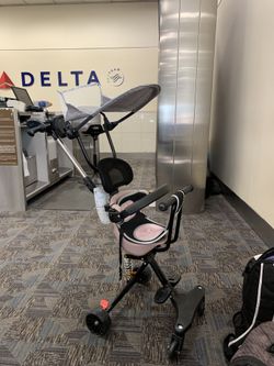 Foldable baby stroller