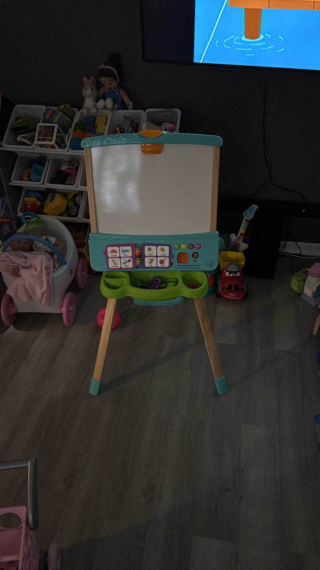 easel for kids