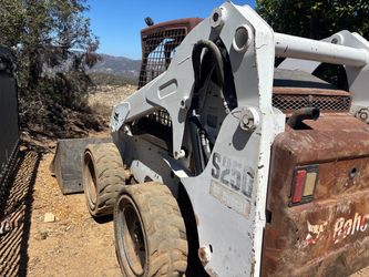 Bob cat skid steer s 250