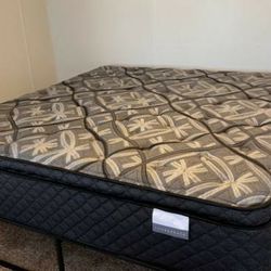 King Mattress, Take it with $10 to start! Awesome Deal!