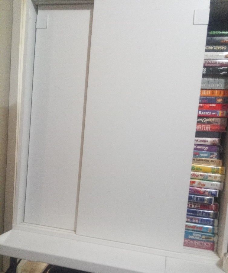 Cabinet (2 Shelves)