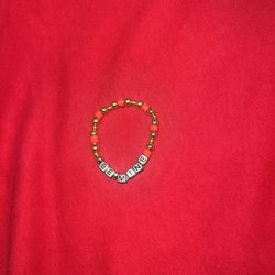 Valentine Bracelet Size Small!!!🤍💋❤️