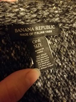 Brand new banana Republic wool scarf