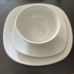 Nice Plate Set