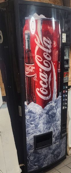 Coca-Cola Soda Vending Machine