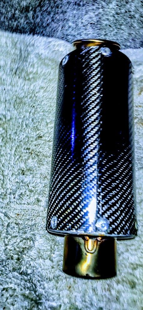 - mgp growler slip-on, carbon fiber muffler