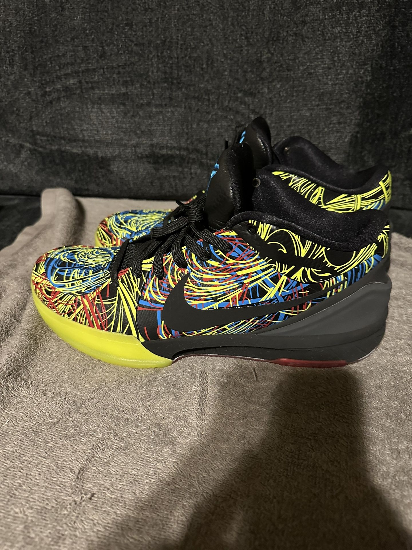 Kobe 4 Protro Size 11.5 Wizenard for Sale in Monterey Park, CA 