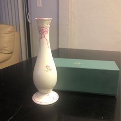 Lenox Petite Suite Bud Vase