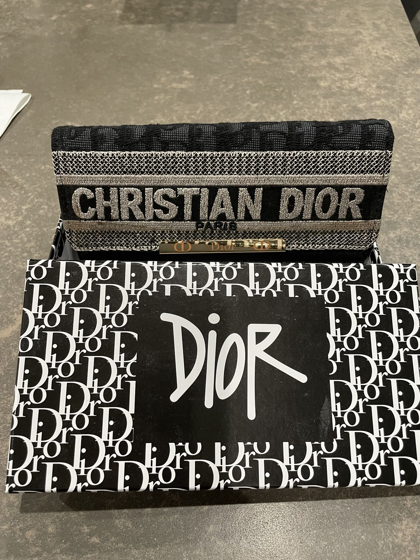  Black Dior Wallet