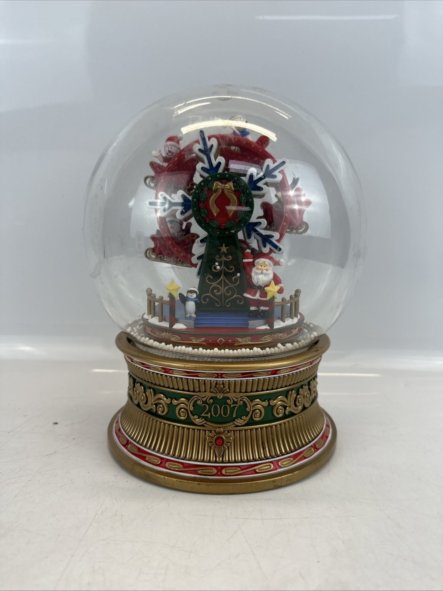 Avon Santa Ferris Wheel Snow Globe 2007 – Musical, Lights Up, Animated