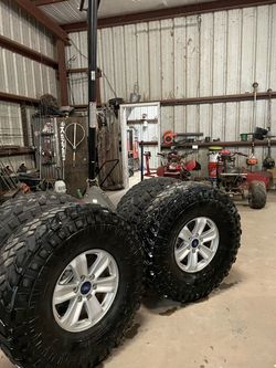 40x13.5r17 Nittos