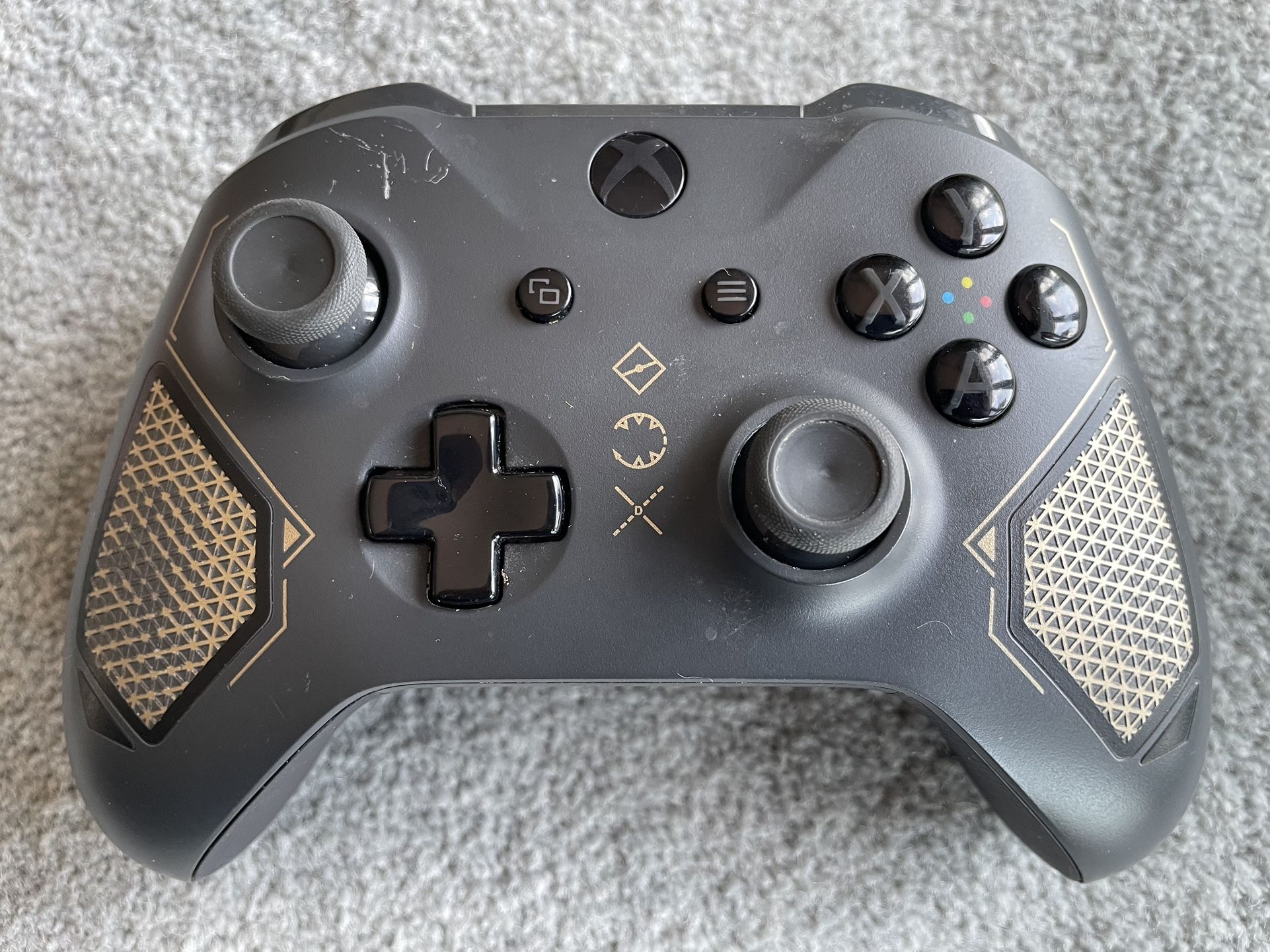 Recon Tech Xbox One controller