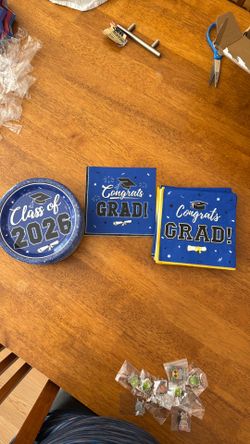 2026 Graduation plates and Napkins