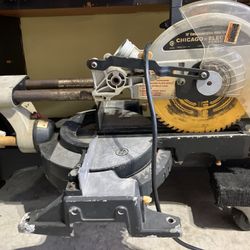 CHICAGO SLIDING COMPOUND MITERSAW