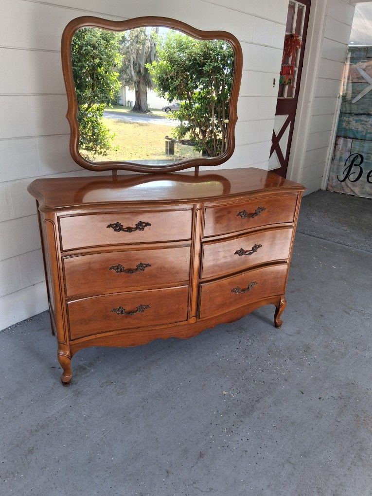 Vintage Solid Wood Curved Draw French Provincial Dresser With Mirror