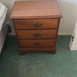 Dresser And 2 End Tables 