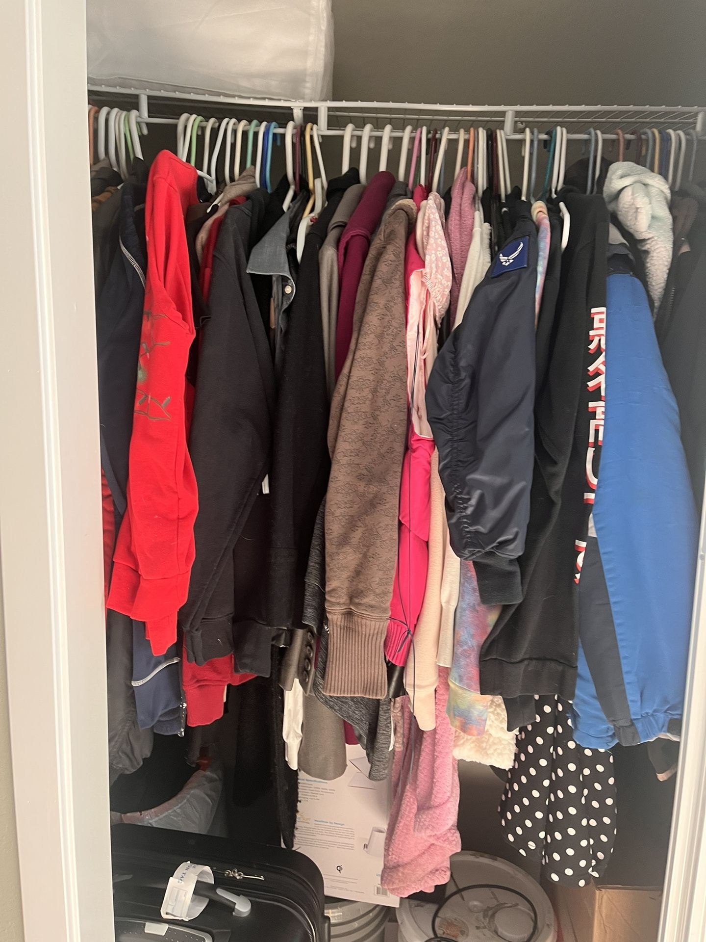 Free Clothes for Sale in Los Angeles, CA OfferUp