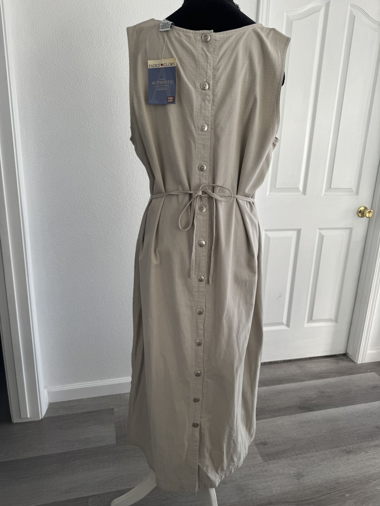 Women’s Dress Size X-large 16/18