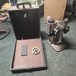 Vintage WORKING Revere Light Projector