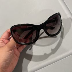 CC Women Designer Sunglasses for Sale in Anaheim, CA - OfferUp
