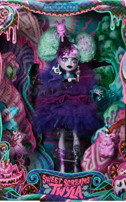 SDCC 2025 Monster High Twyla Sweet Screams 