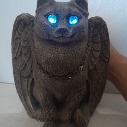 Cat Statue Glowing Eyes Candle 
