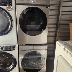 Samsung Bespoke Front Load Washer Gas Dryer 