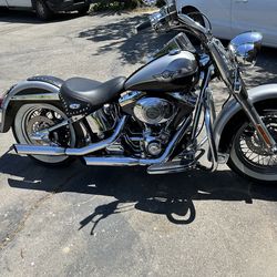 Harley Davidson Softail 100 Year Anniversary Model Only 7,500  Miles Clear Title
