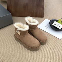U gg snow boots