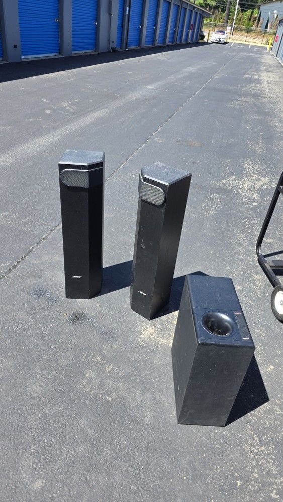 Audio system 6.1 BOSE. speakers. Subwoofer