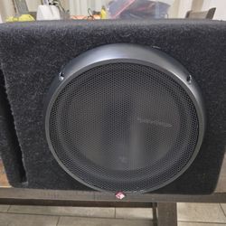 ** Like New ** Rockford Fosgate T0 12" Subwoofer W/ Custom Box