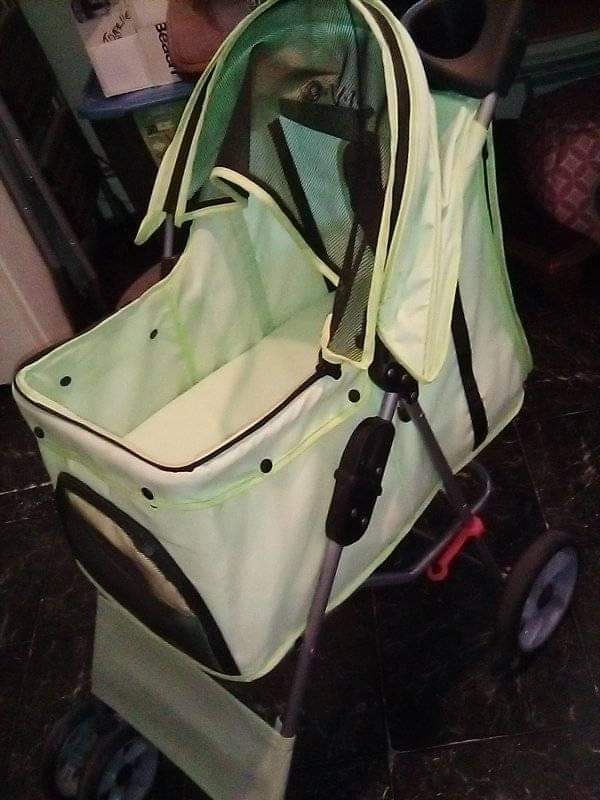 Dog stroller
