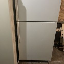 Refrigerator Works Great I Sell All The Time Delivery Extra🚚🚚